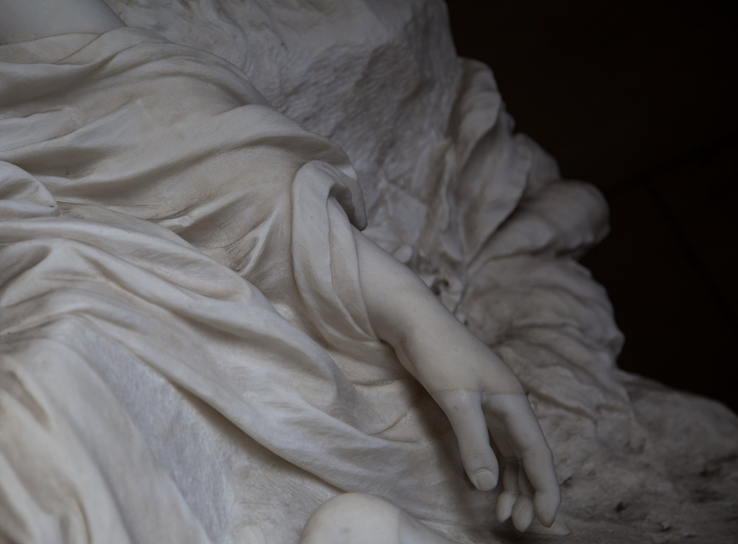 10AE849B-880C-4582-B738-C131BF1CD774